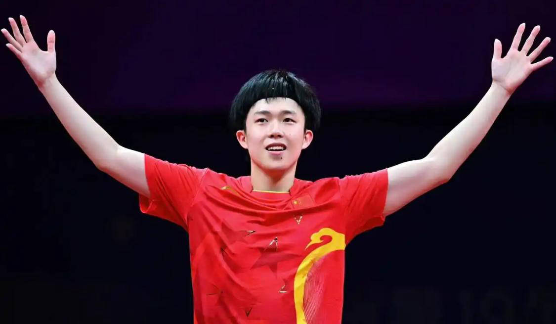 他不仅在比 他不仅在比