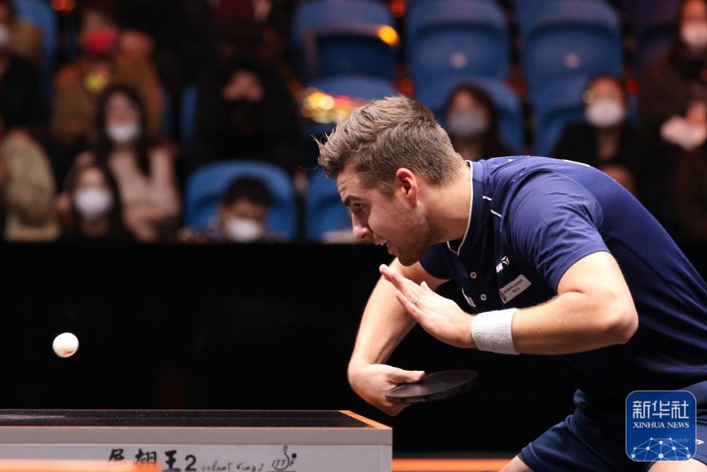 带有很强的 带有很强的