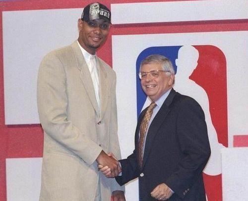 国女子足球 国女子足球