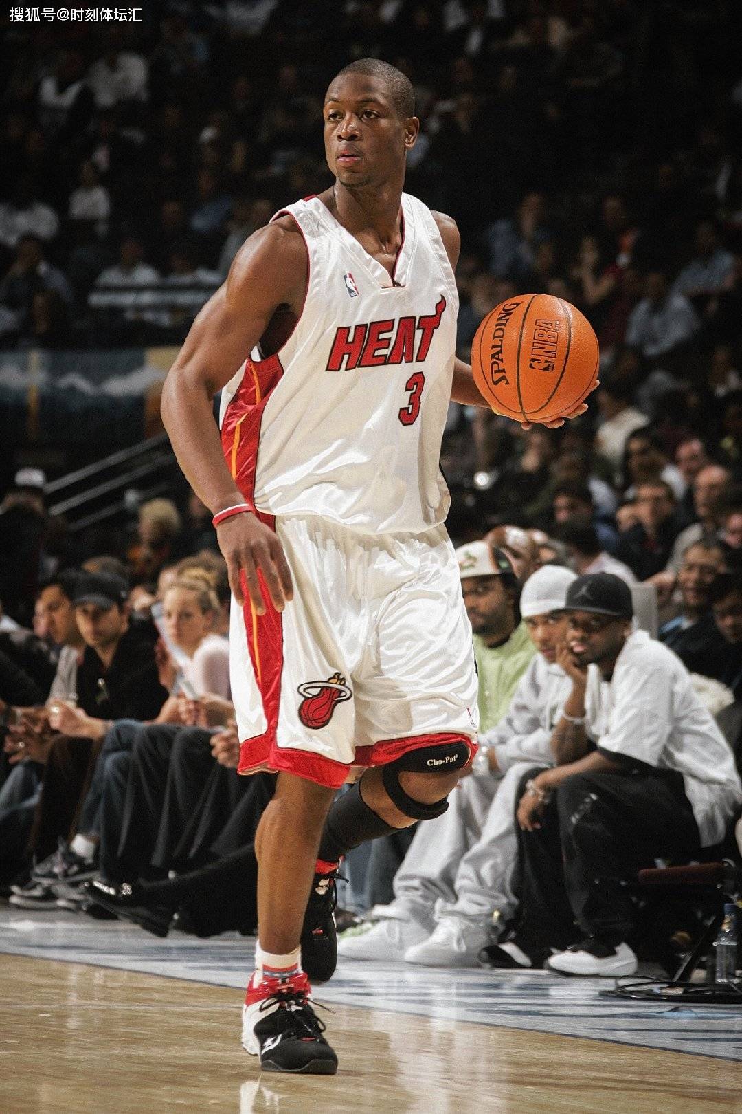 暴露了首发 暴露了首发